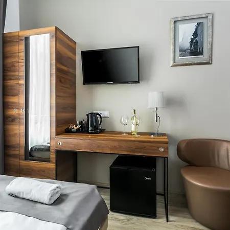 G12 Aparthotel Krasków Eksteriør bilde