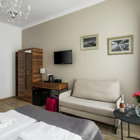 G12 Aparthotel Krasków Eksteriør bilde