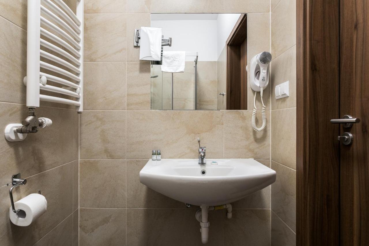 Apartament G12